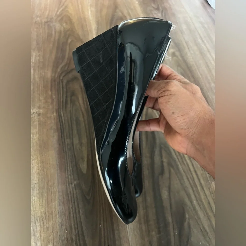 Salvatore Ferragamo Black Patent Leather Wedge Heels Women's 8.5 2A